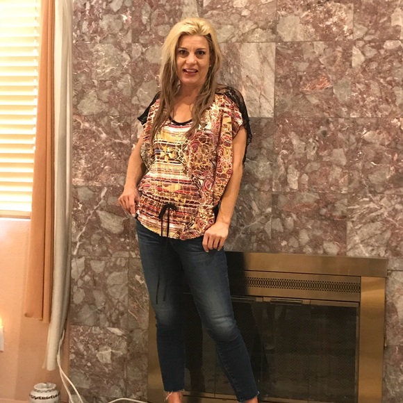 Hot in the city 🎉2 hours party sale 🎉 - Picture 6 of 6